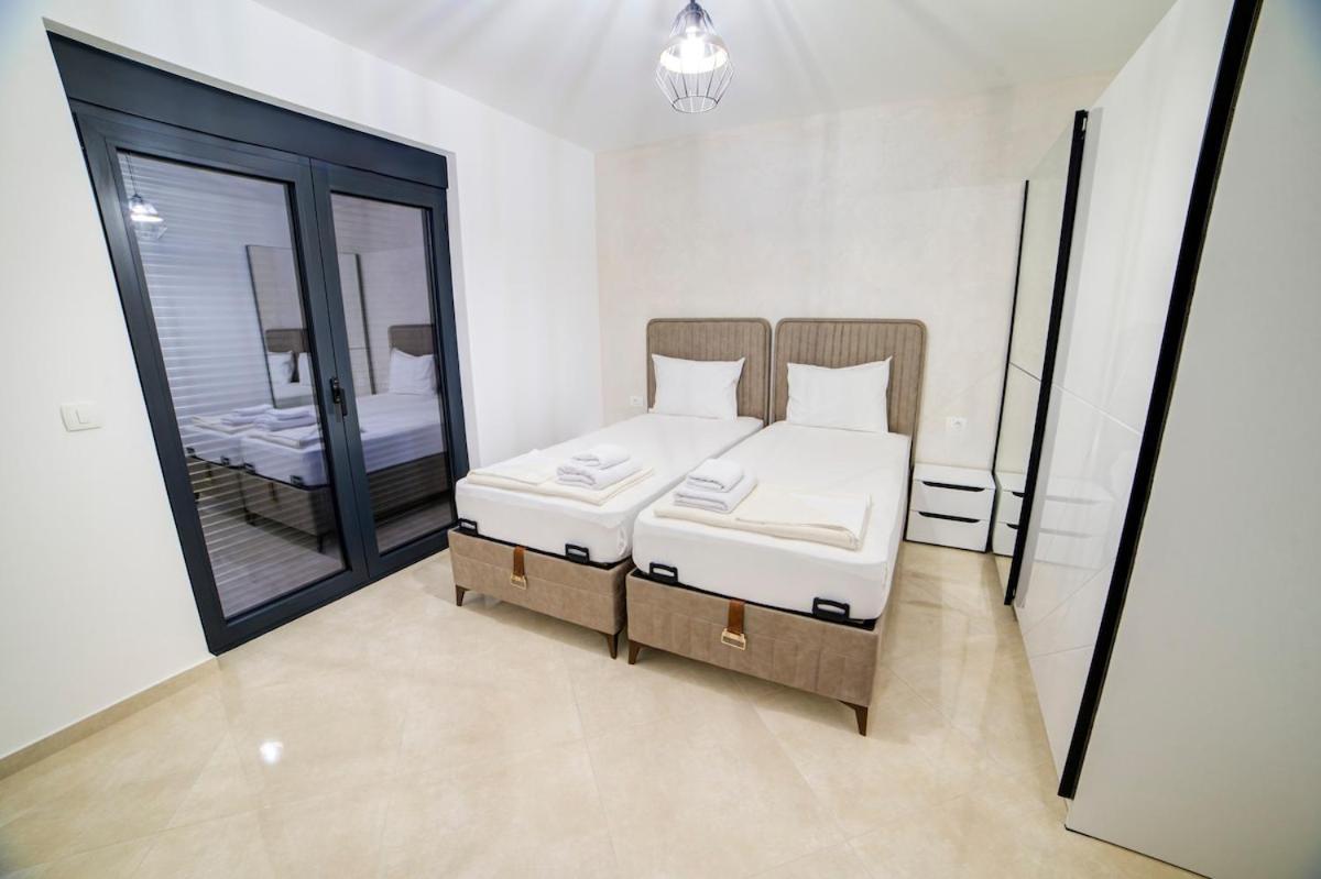 Villa Jelena With Private Pool - Lapcici Budva Bagian luar foto