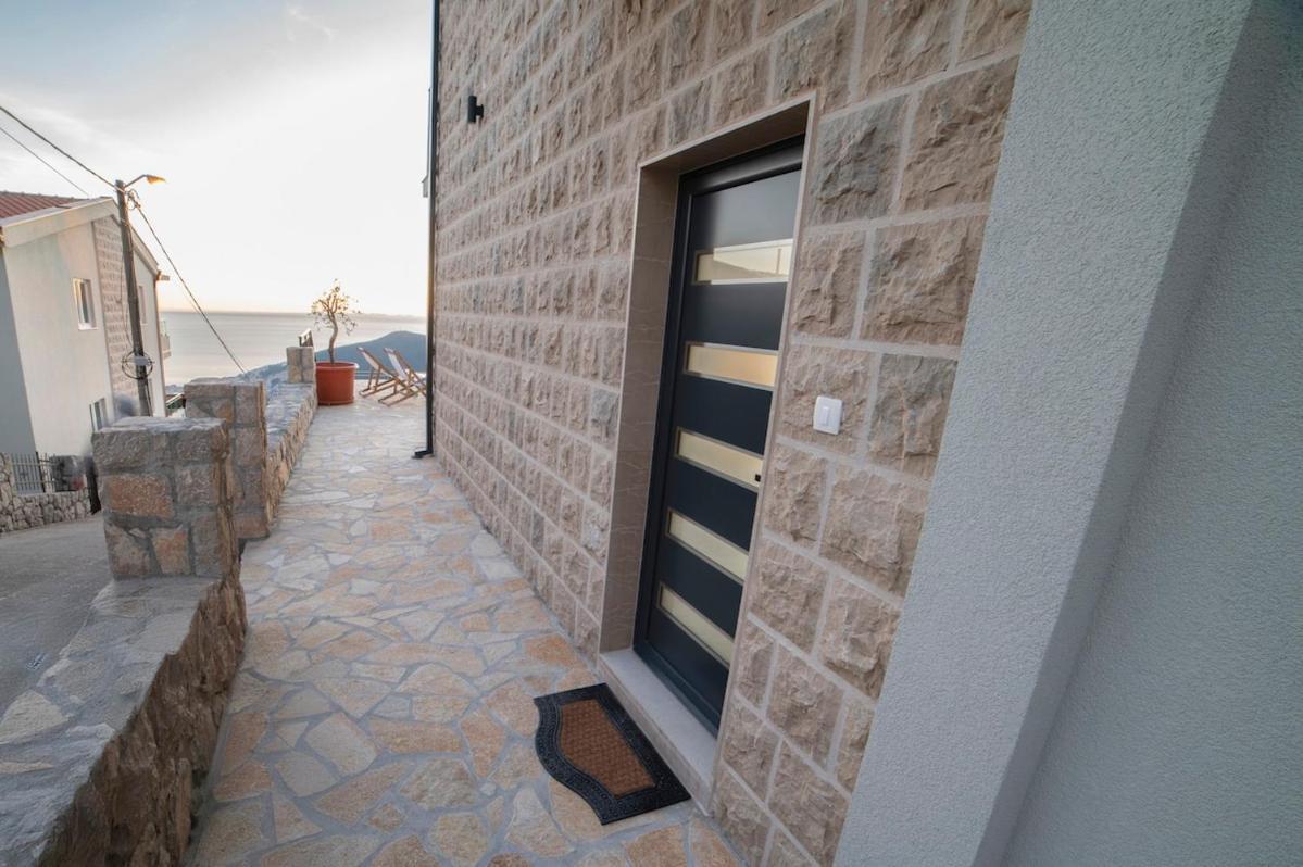 Villa Jelena With Private Pool - Lapcici Budva Bagian luar foto