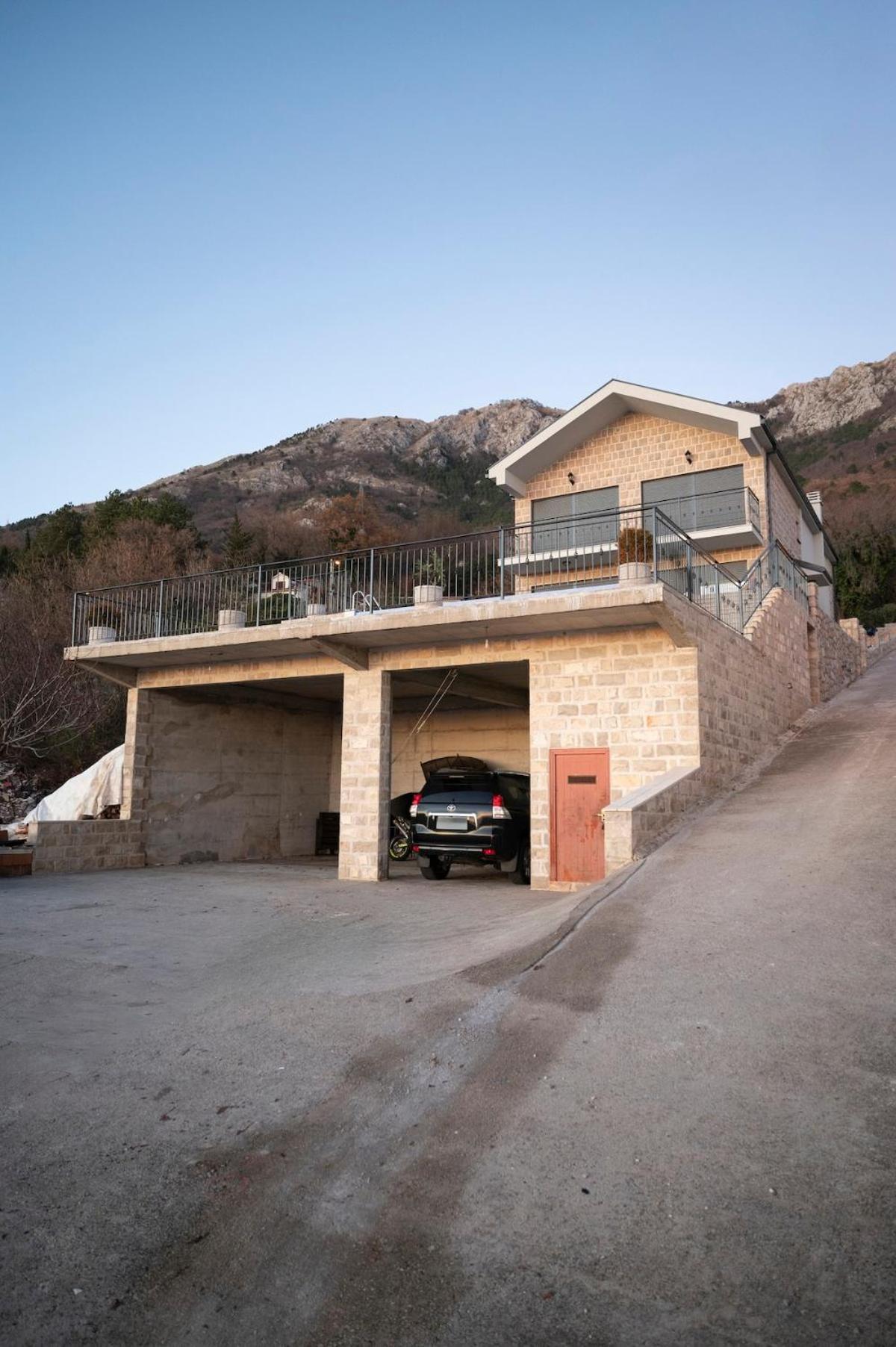 Villa Jelena With Private Pool - Lapcici Budva Bagian luar foto