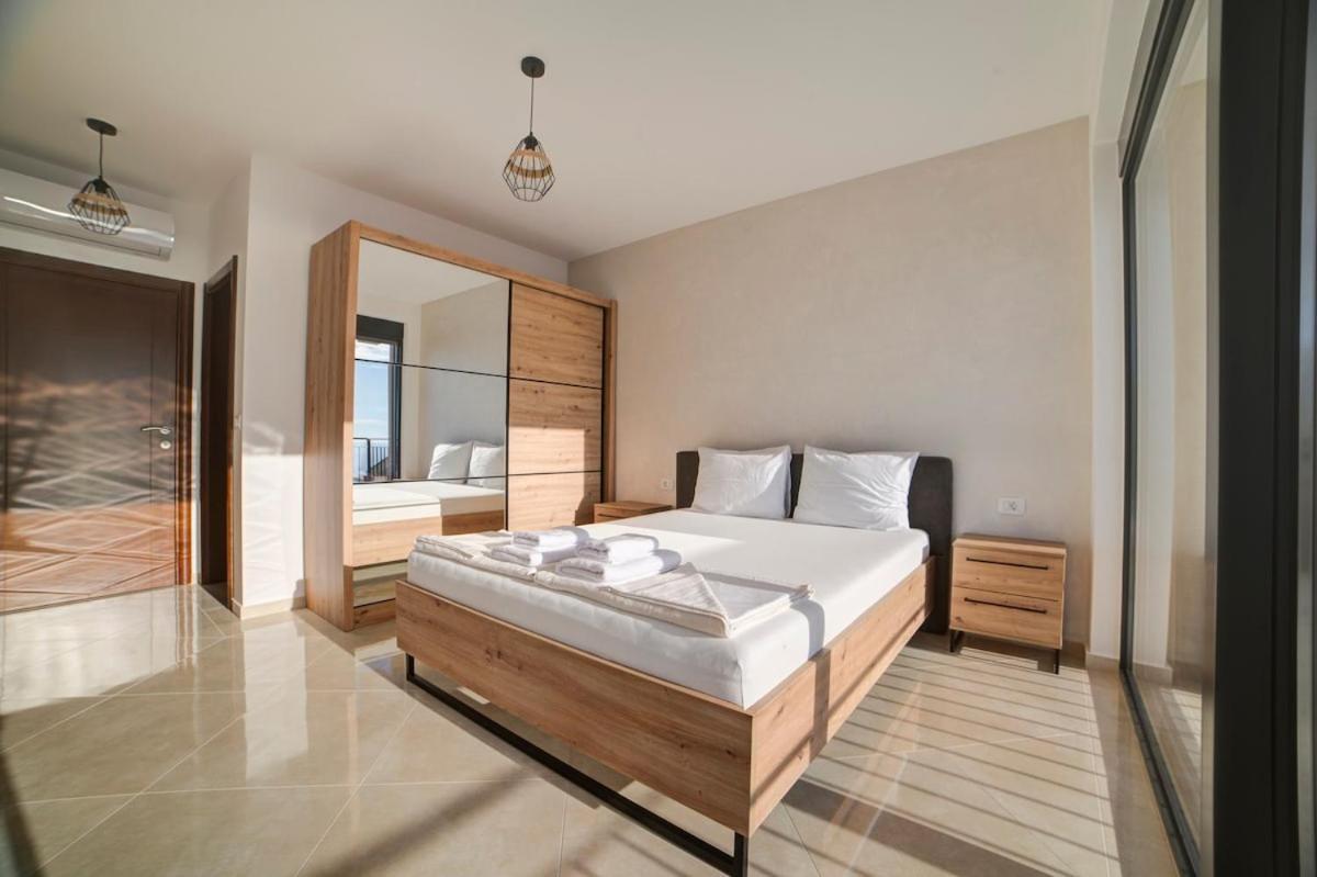 Villa Jelena With Private Pool - Lapcici Budva Bagian luar foto